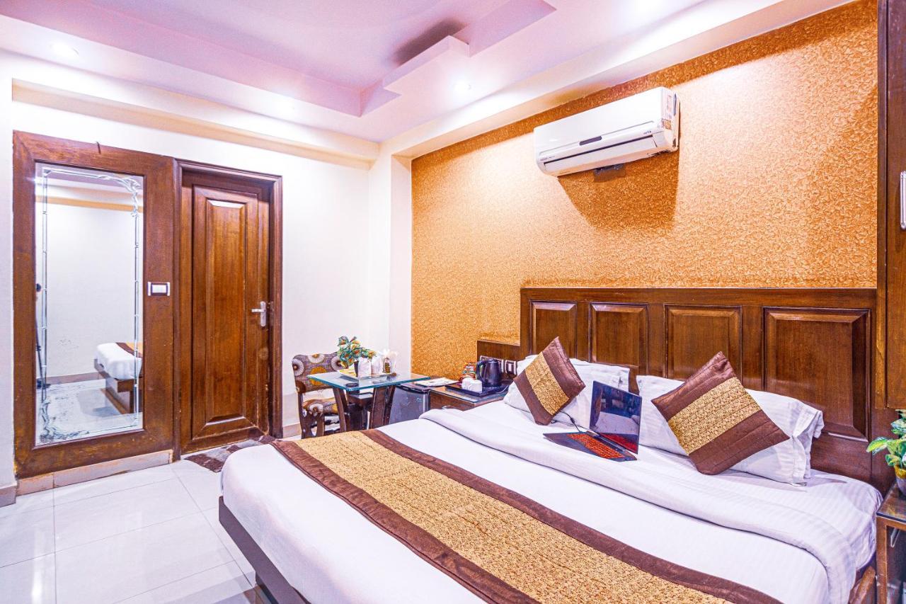 Hotel Shivdev International, Near New Delhi Railway Station Buitenkant foto